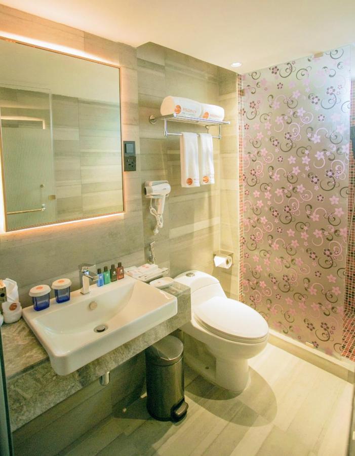 Hotel Omni Residency Dhaka Zewnętrze zdjęcie